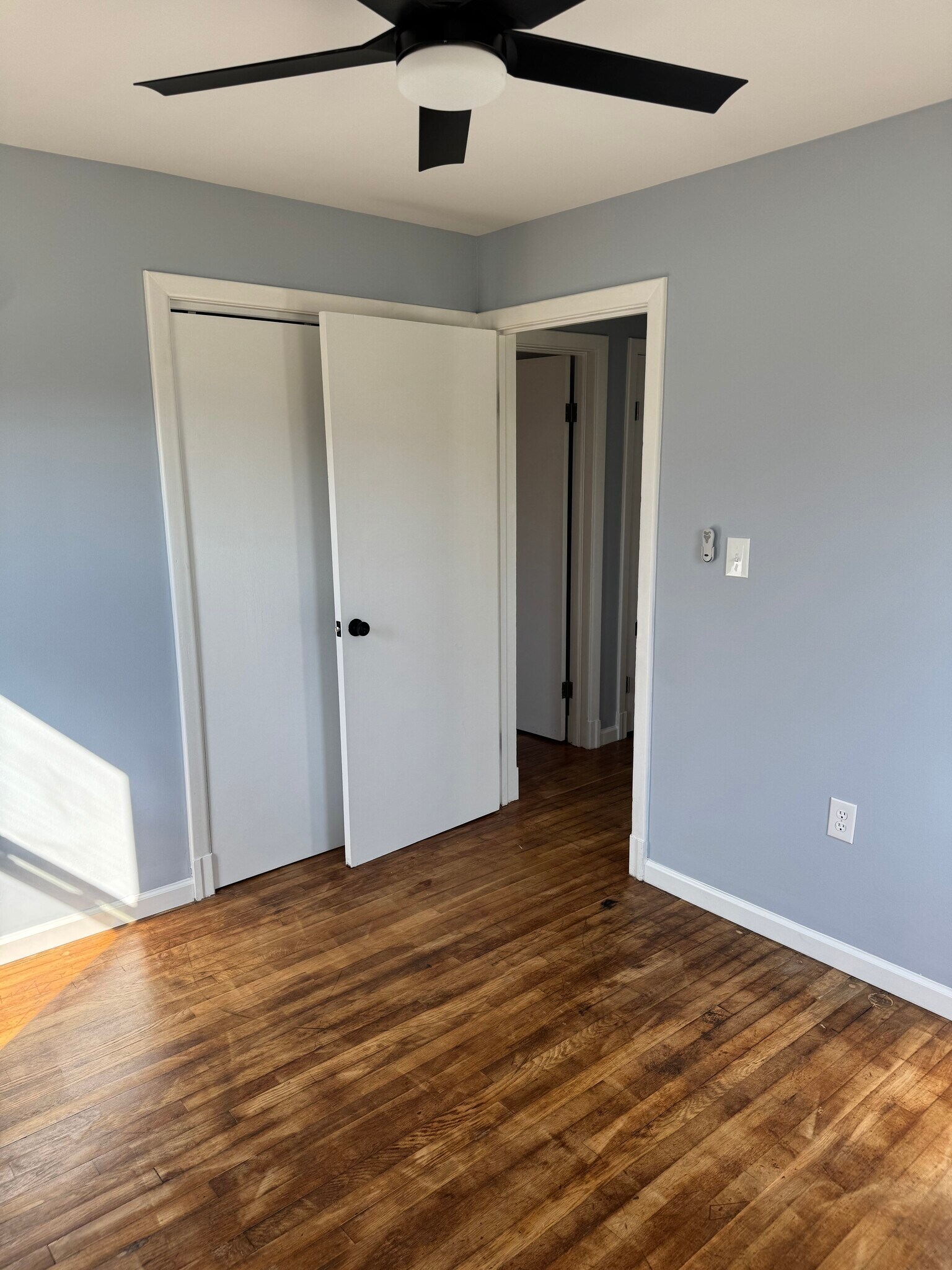 Building Photo - 1302 Hazel St