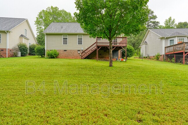 Building Photo - 208 Cotton Creek Dr