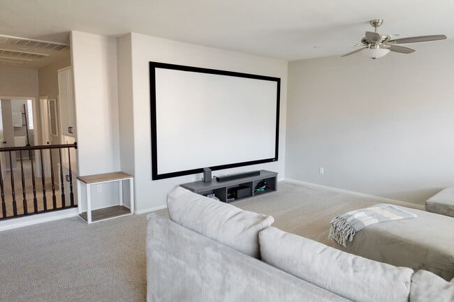 Movie room/loft - 2005 Golden Trumpet Ave