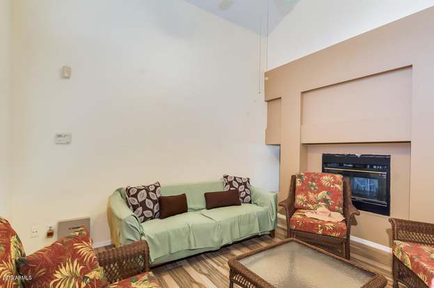 Building Photo - 4546 E Villa Theresa Dr