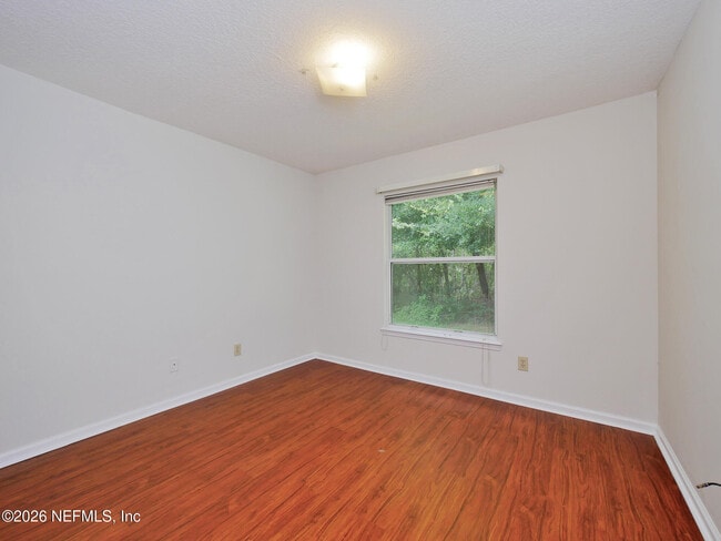 Building Photo - 12252 Lake Fern Dr