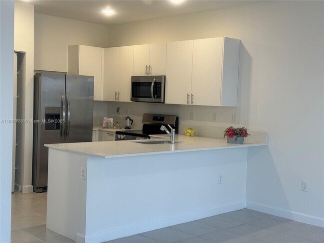 Building Photo - 12915 SW 231st Ter