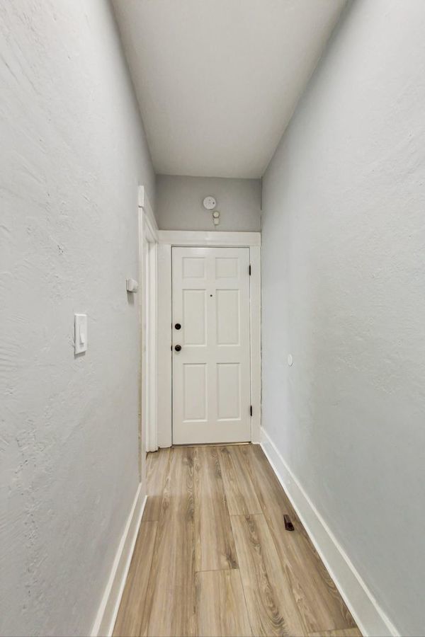 Building Photo - 1444 1st Ave Pl