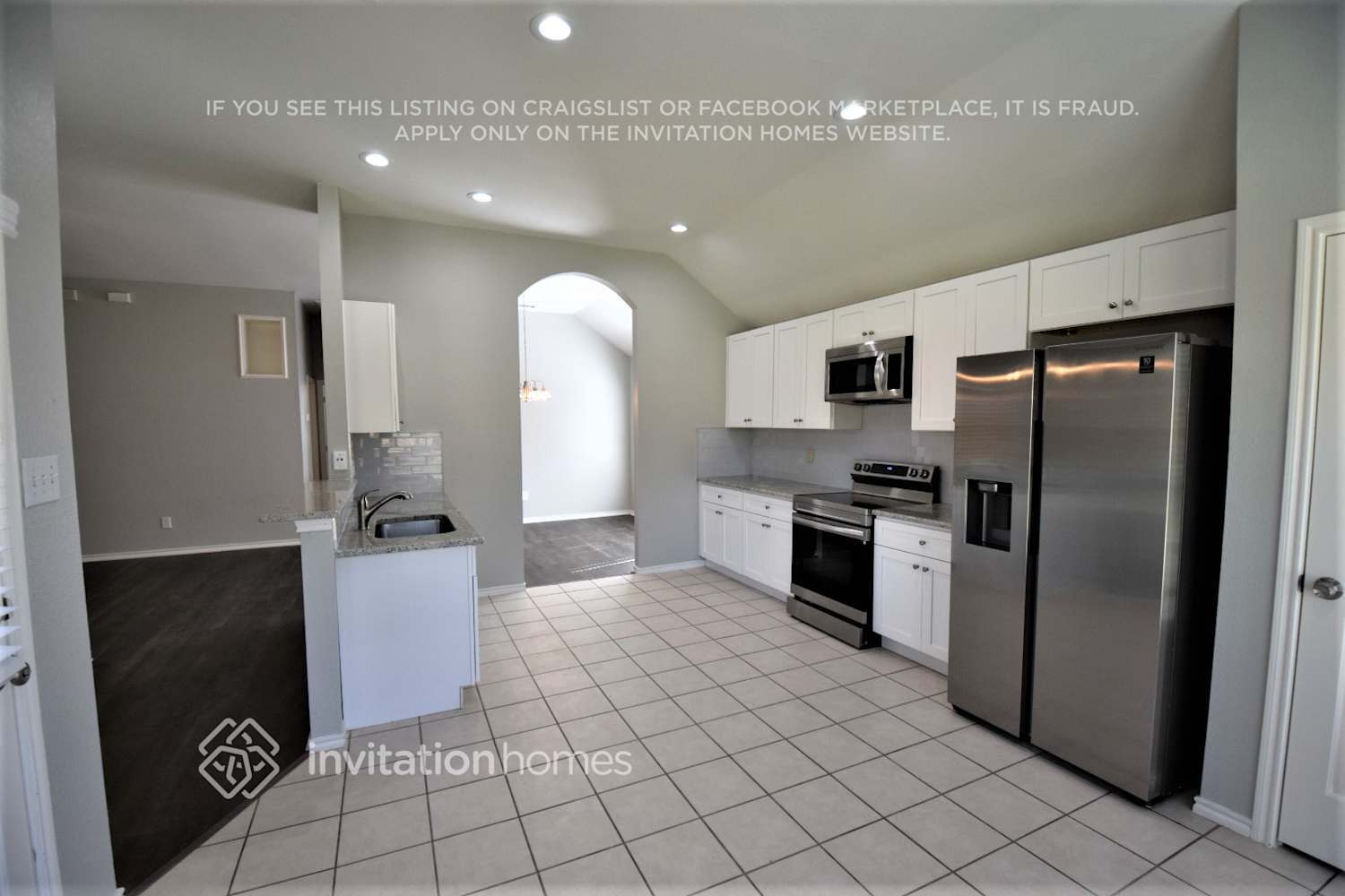 Building Photo - 2919 Crystal Way