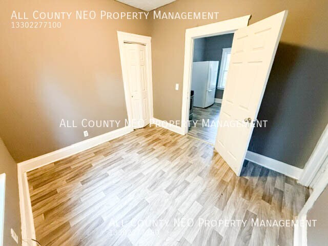 Building Photo - 9801 Raymond Ave