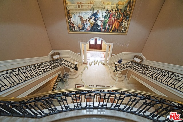 Building Photo - 817 Whittier Dr