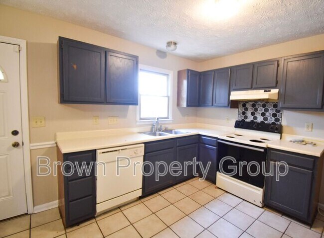 Building Photo - 3321 Scotty Hill Rd