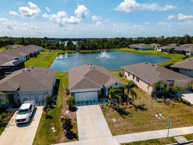Building Photo - 5928 Silver Palm Blvd