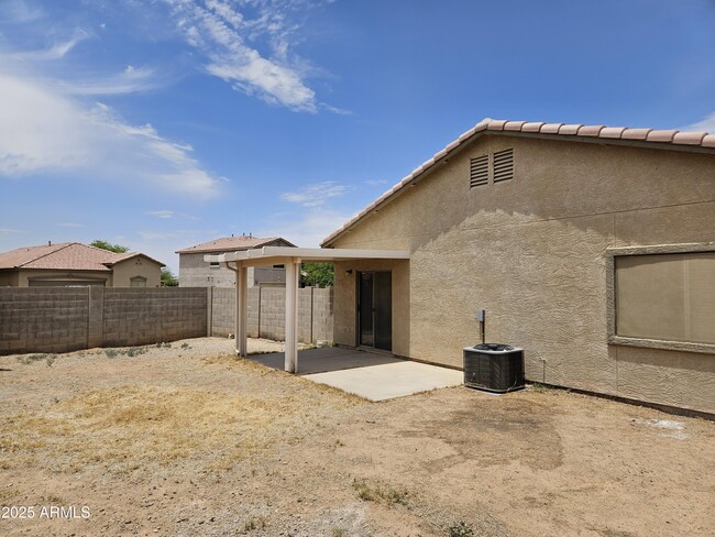 Building Photo - 1427 E Avenida Kino
