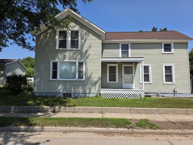 Building Photo - W9756 State Road 96