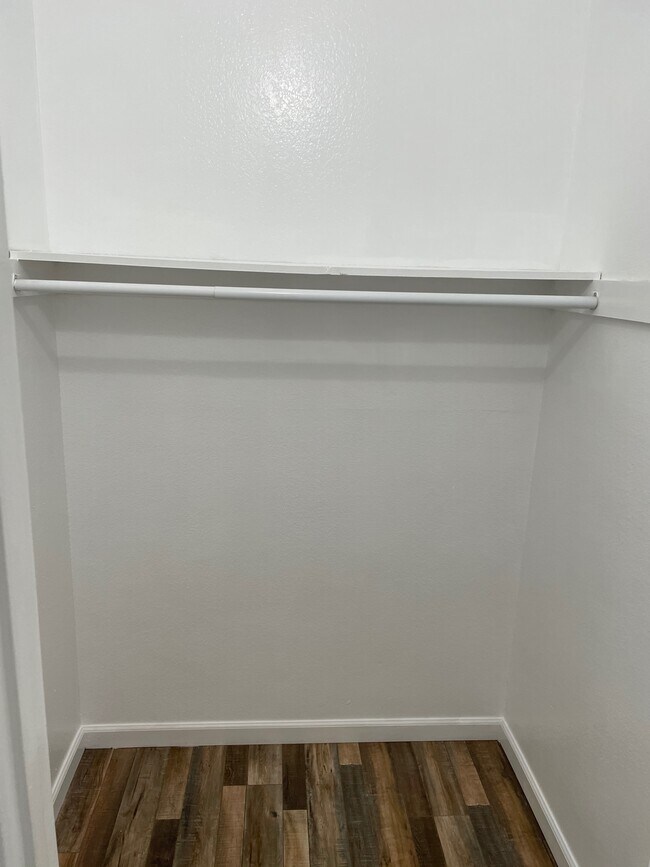 Building Photo - 4234 Mont Clair St