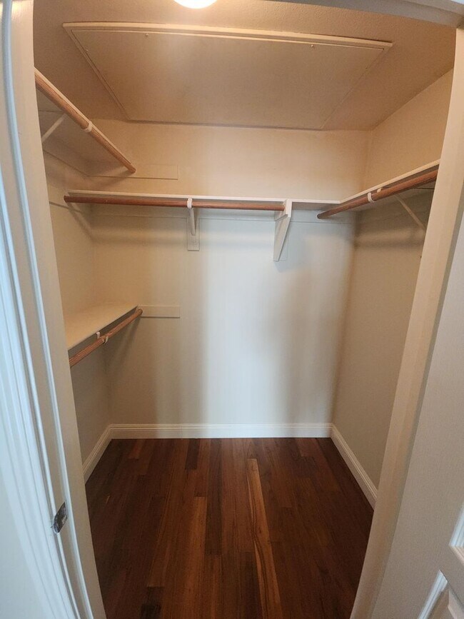 Building Photo - Watermarke: Lower 1 Bed 1 Bath Condo,