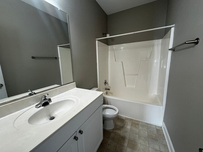 Building Photo - 46 Nandina Dr