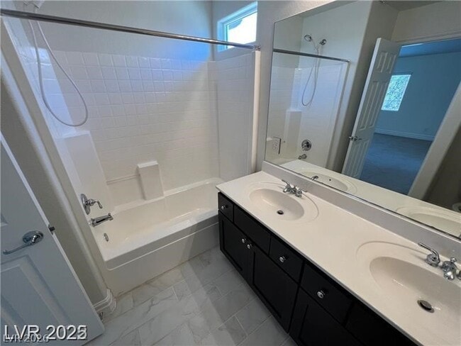 Building Photo - 291 Broken Par Dr