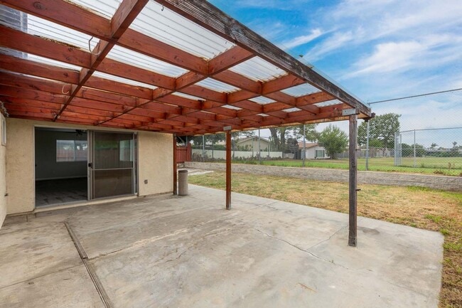 Building Photo - 3 Bedroom Home in Mira Mesa
