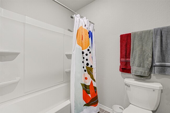 Building Photo - 25452 Northpark Lake Dr