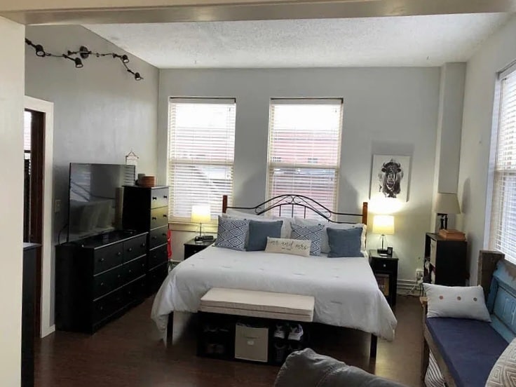 Another view of bedroom - 21 N Last Chance Gulch