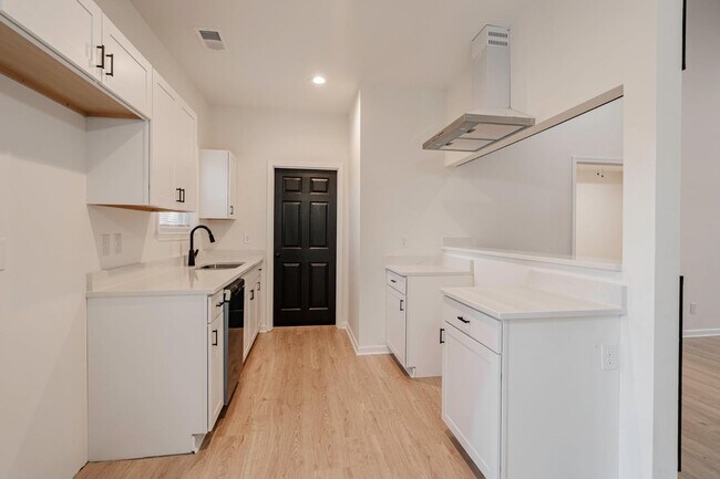 Building Photo - 216 Acie Ave
