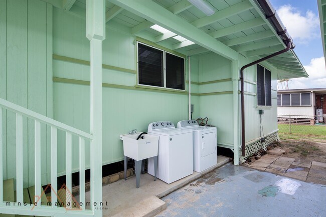 Building Photo - 106 N Kainalu Dr