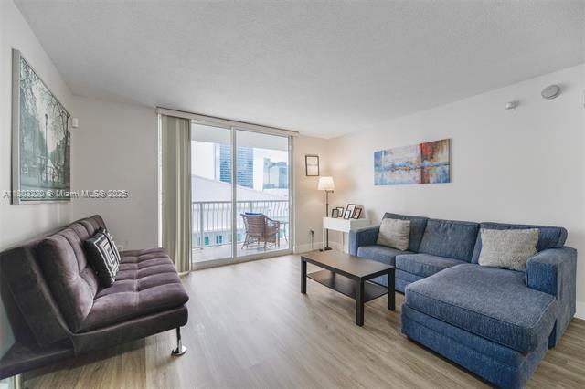 Building Photo - 1200 Brickell Bay Dr