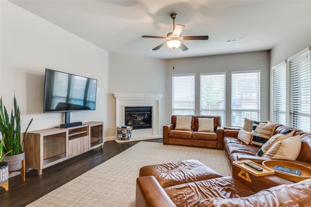 Building Photo - 881 Mountain Laurel Dr
