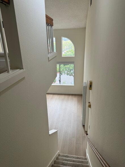 Building Photo - 4055 Porte La Paz