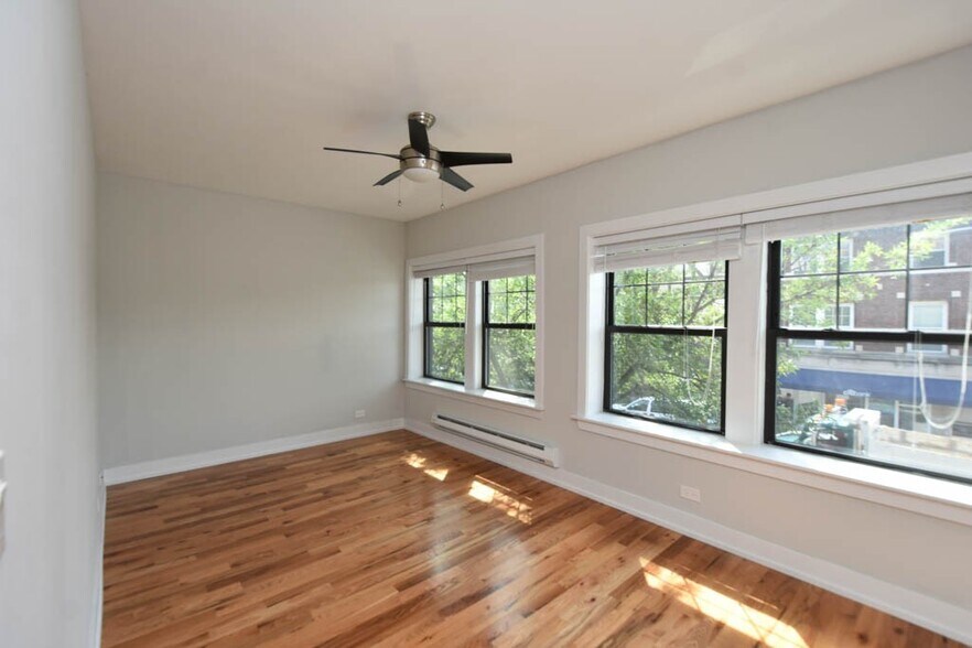 Building Photo - 811 Elm St