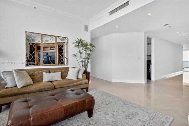 Building Photo - 20155 NE 38th Ct