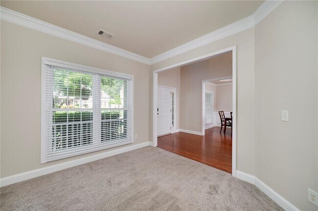 Building Photo - 1120 Bagwell Dr NW