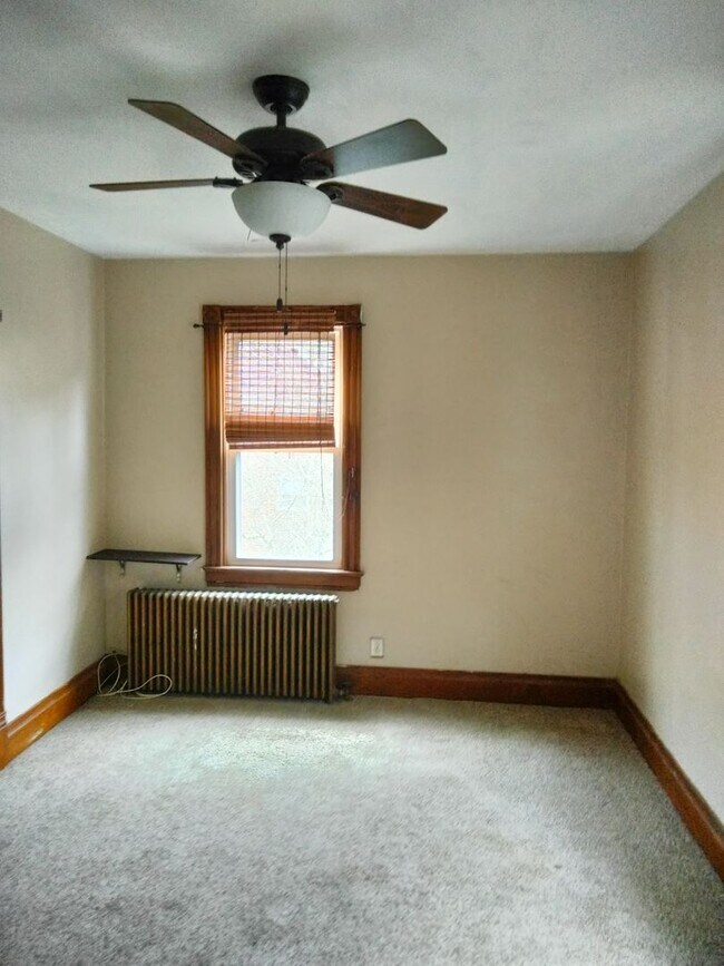 Building Photo - 9-11 Jones St.