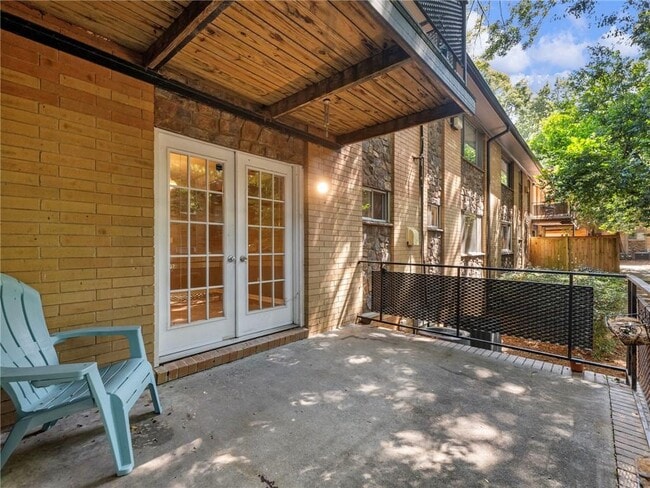 Building Photo - 115 Biscayne Dr NW