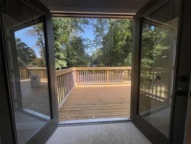 Building Photo - 759 Brownlee Ln