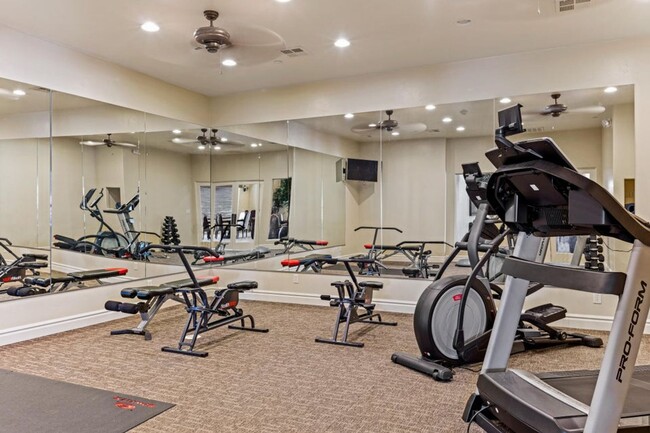 Building Photo - Bella Terrazza FURNISHED CONDO  --  Golf C...