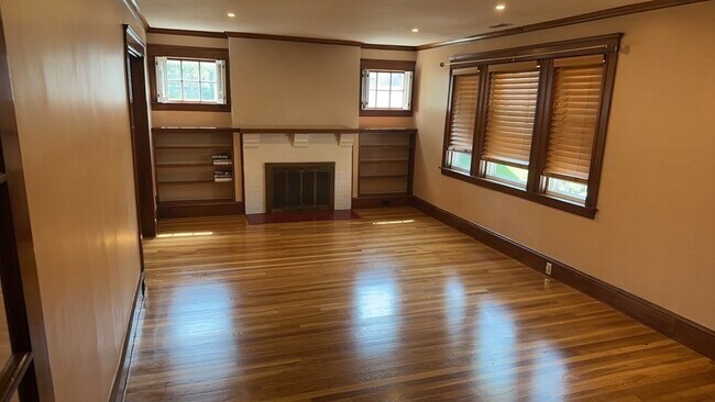 Primary Photo - 48 Trapelo St