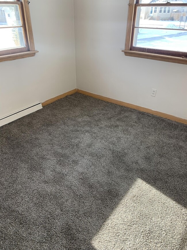 Building Photo - 111 Ann St