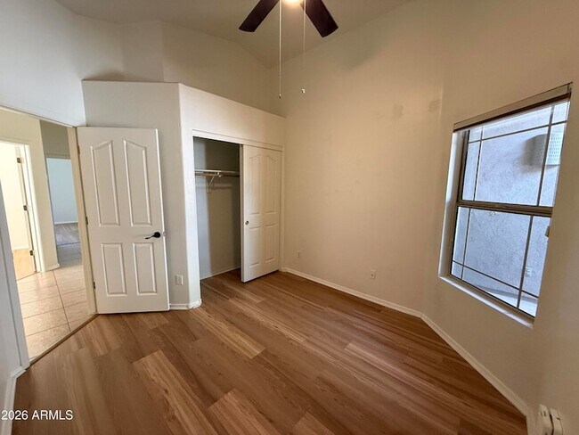 Building Photo - 10534 E Star of the Desert Dr