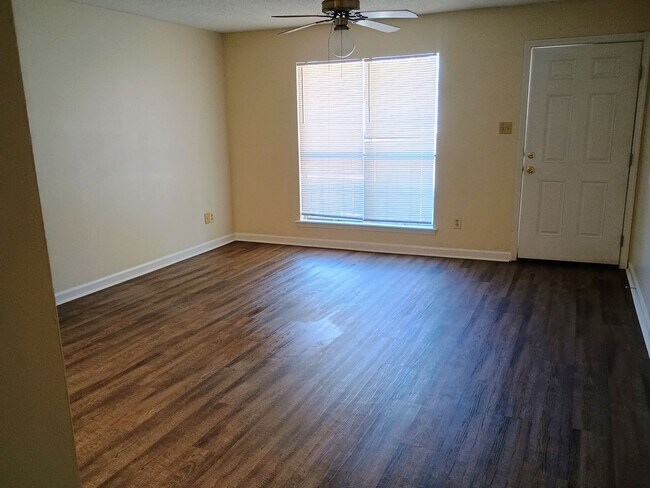 Building Photo - Friar Tuck Lane, 2214-A