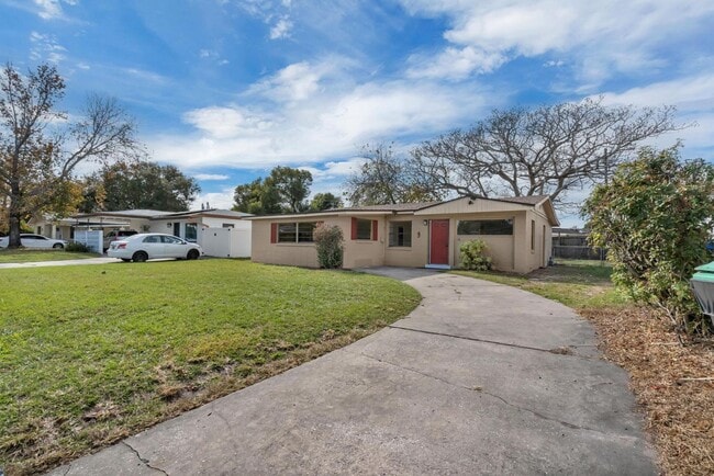 Building Photo - 7514 Mandarin Dr