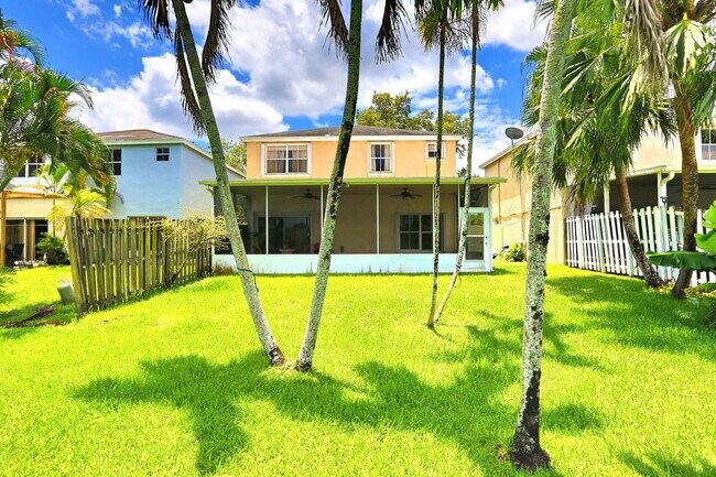 Building Photo - 7265 SW 42nd Ct