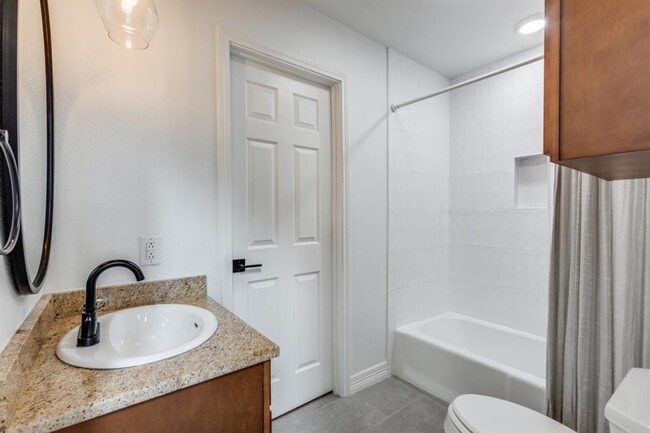 Building Photo - 1113 Taulbee Ln