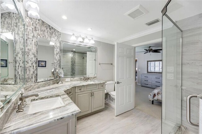 Building Photo - 6555 Valen Way