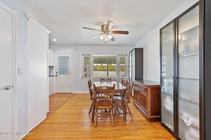 Building Photo - 10 Fletcher Ave