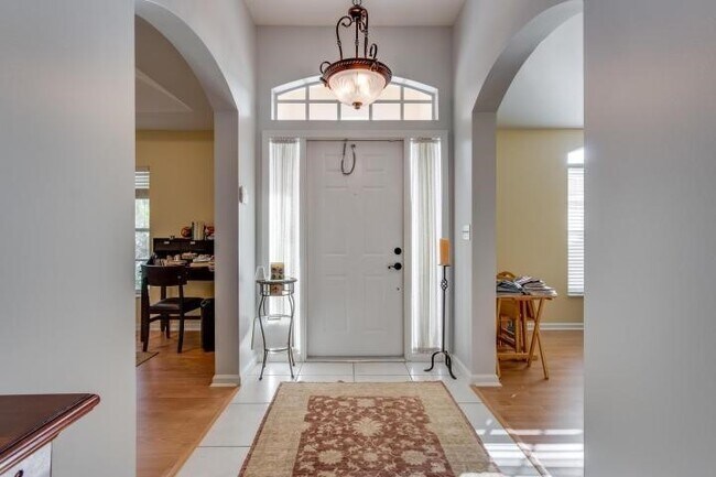 Building Photo - 5221 NW 65th Ave