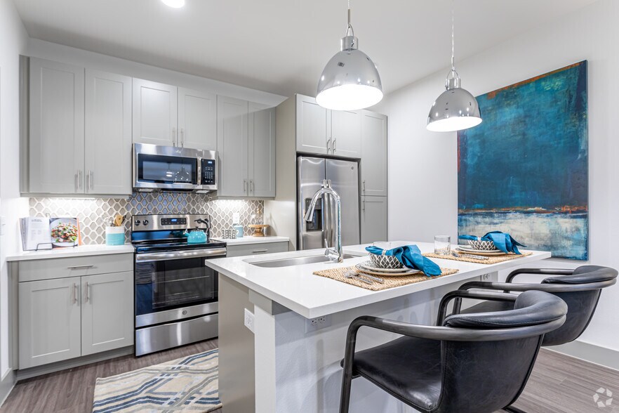 Midway Urban Village 4050 McEwen Rd Farmers Branch TX 75244 Apartment Finder