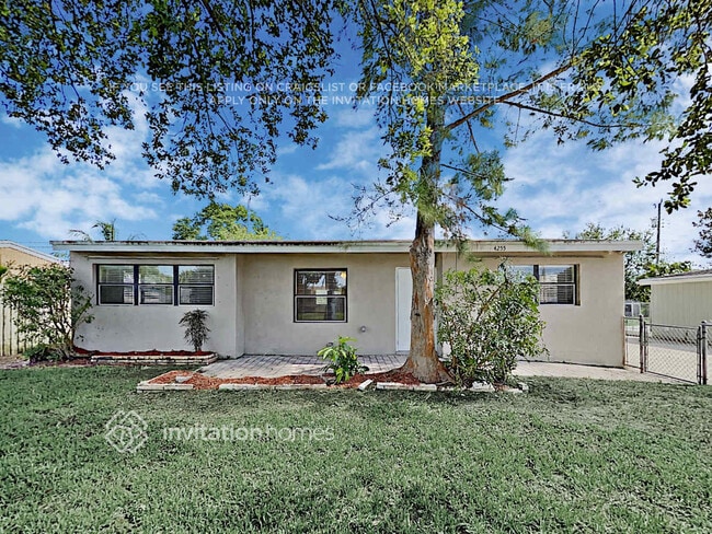 Building Photo - 4255 N Browning Dr
