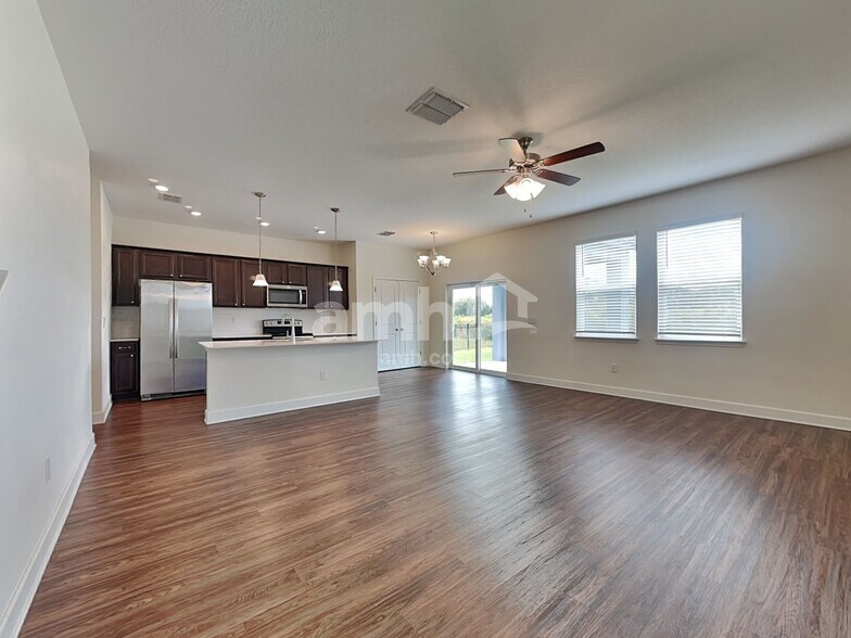 Building Photo - 1039 Walden Pond Dr
