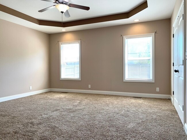 Building Photo - 3488 Sikorsky Ln