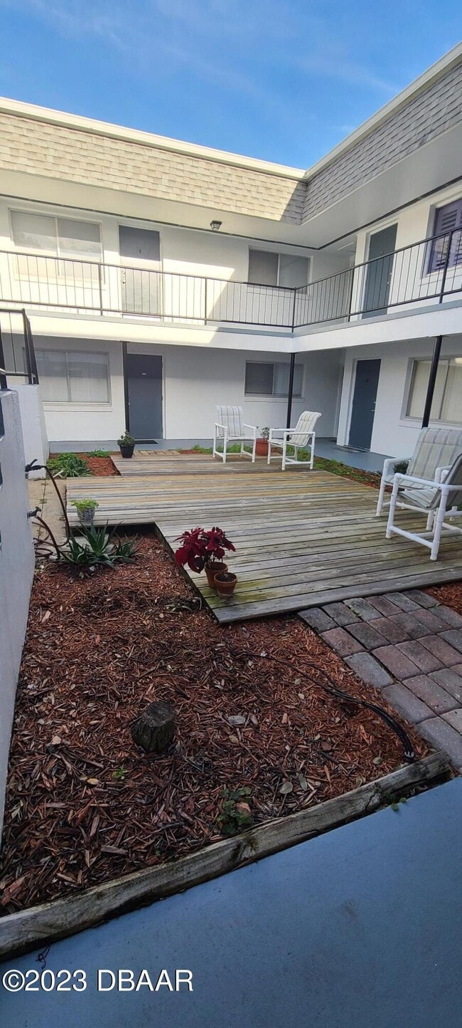 Building Photo - 301 Ridge Blvd