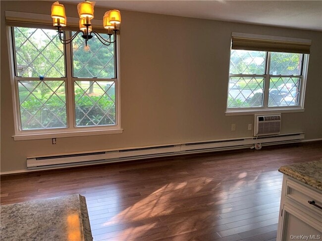 Building Photo - 565 Sierra Vista Ln