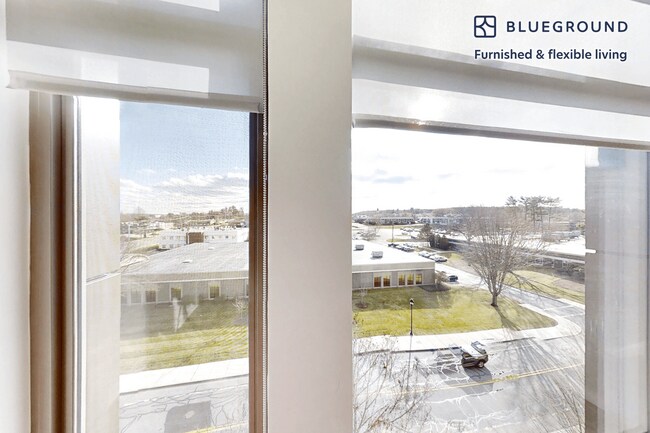 Building Photo - 20 Fourth Avenue-SI ID3577A